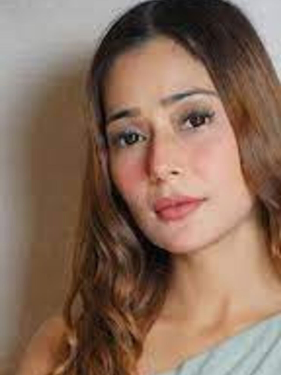 Sara Khan